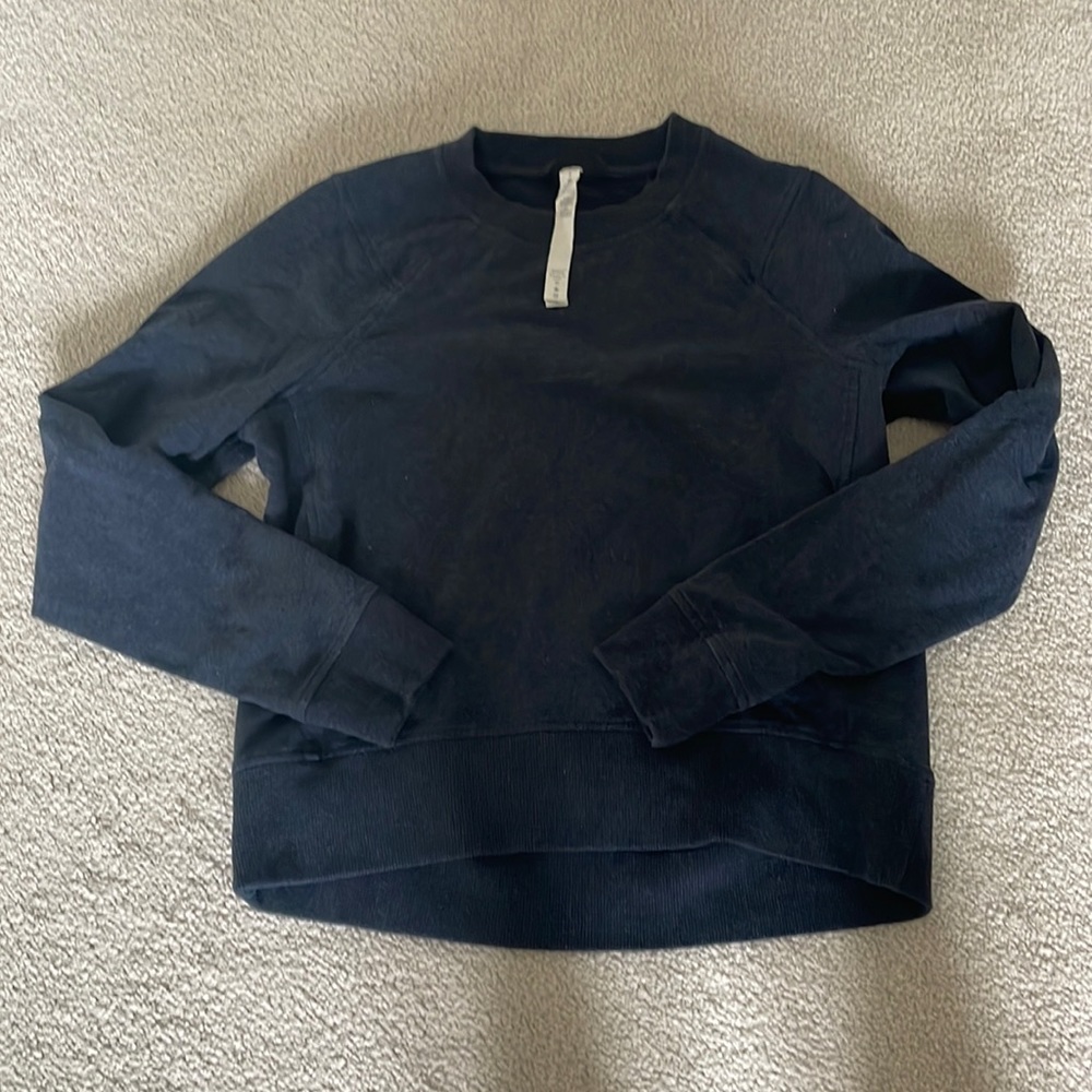 Lululemon sweatshirt